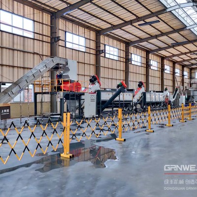 可回收一次性塑料输液瓶回收加工生产线 PP输液袋回收处置设备