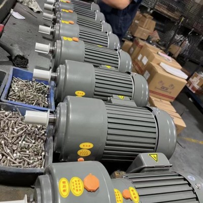 木工家具机械设备专用齿轮减速机，东本减速机，齿轮机减电机