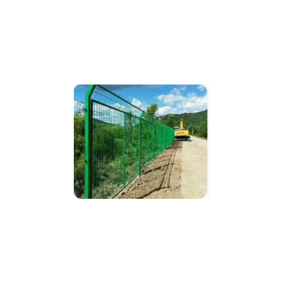 高速公路铁丝网围墙双边护栏河道果园鱼塘防护网光伏围栏铁路栅栏