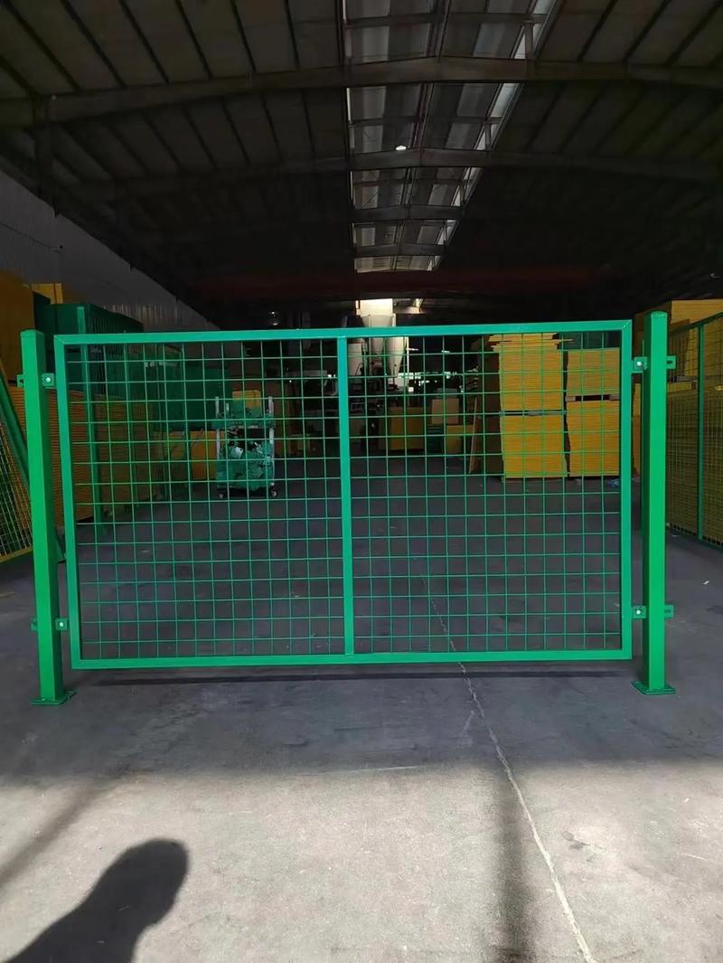 浸塑车间隔离网厂家定制车间隔离防护网围栏