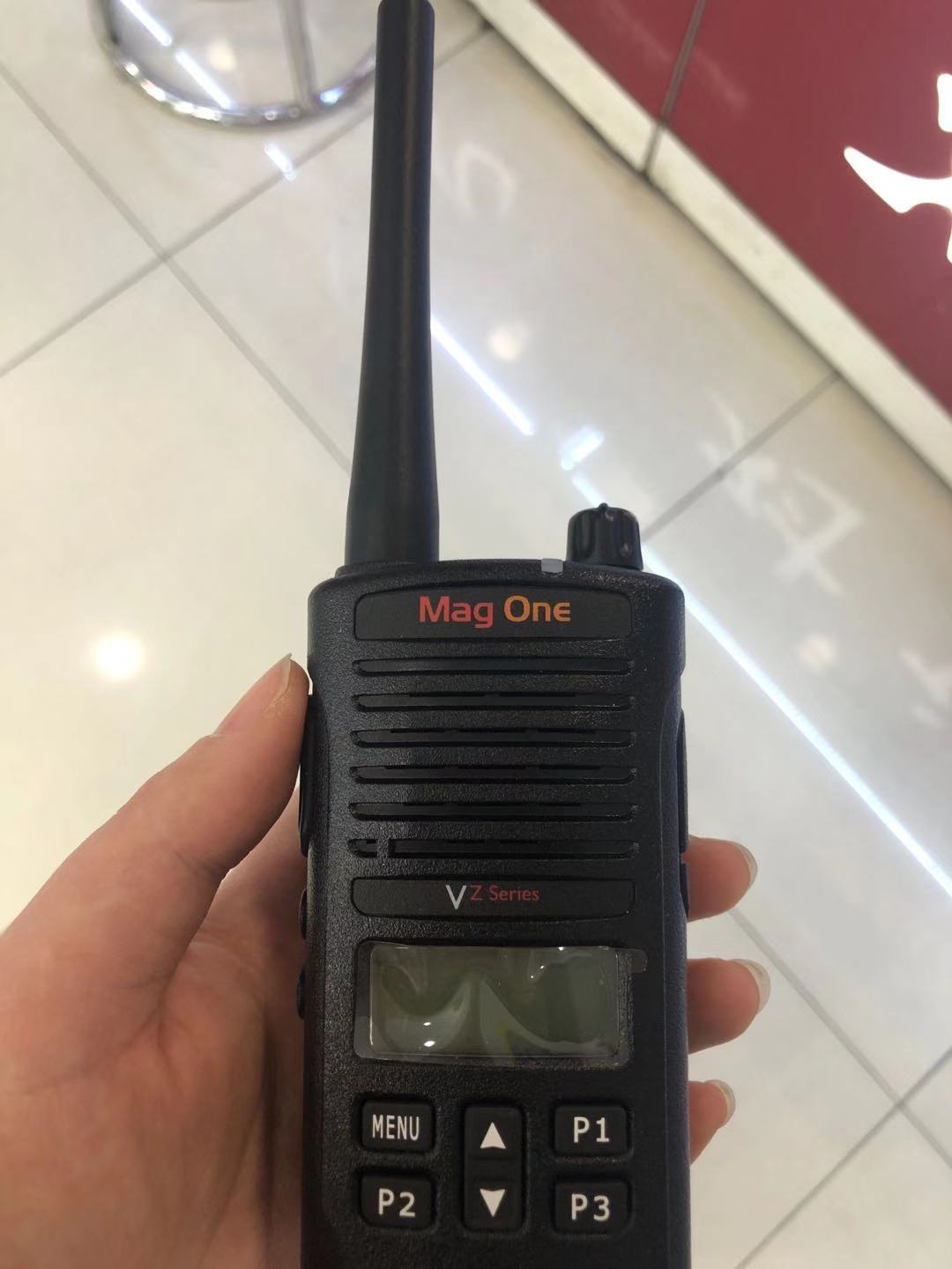 摩托罗拉VZ-D135数字对讲机数字键盘耐用户外对讲机